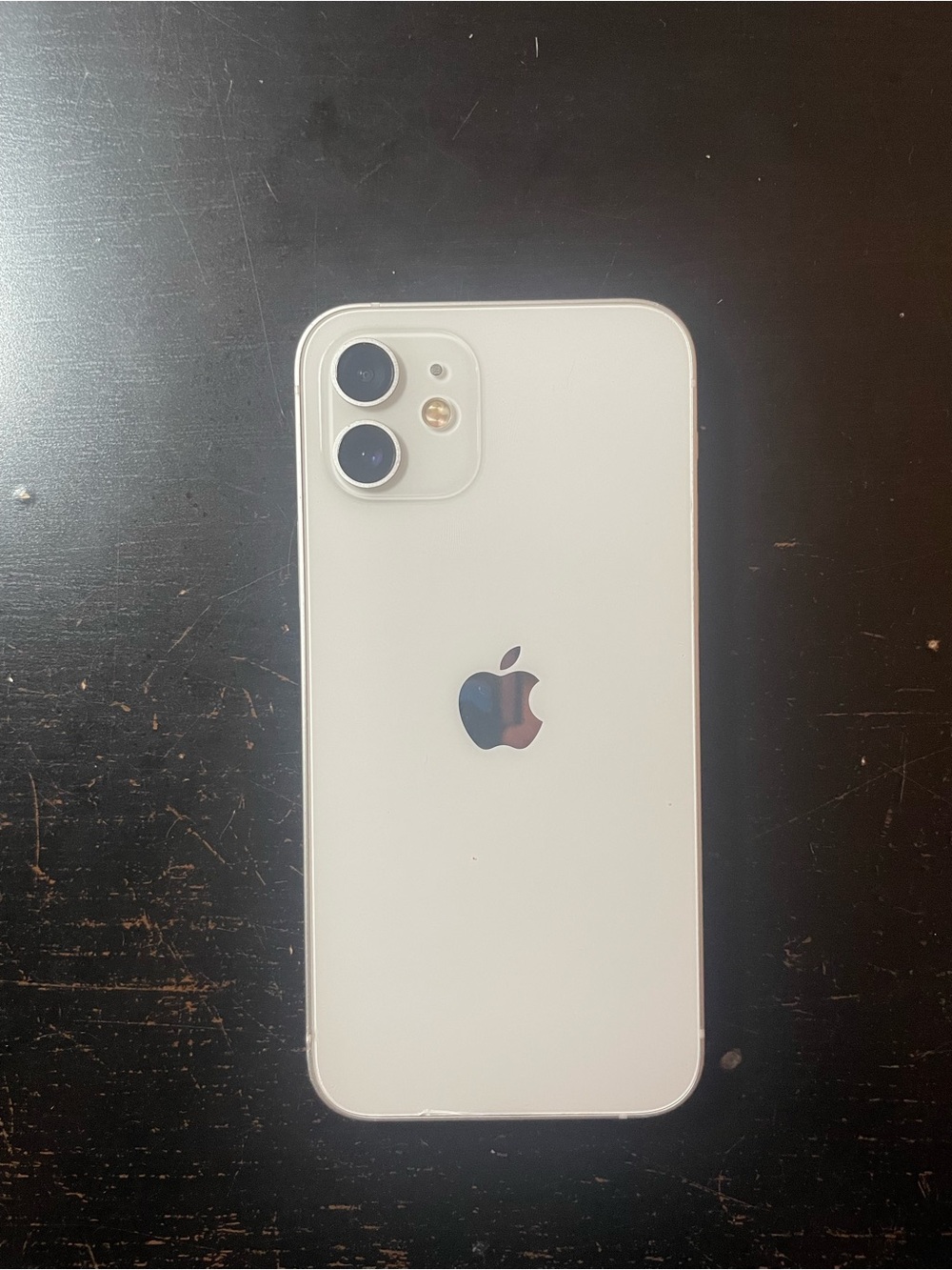 iPhone 12 64GB in White– 100% Battery Health – Unlocked – Like New